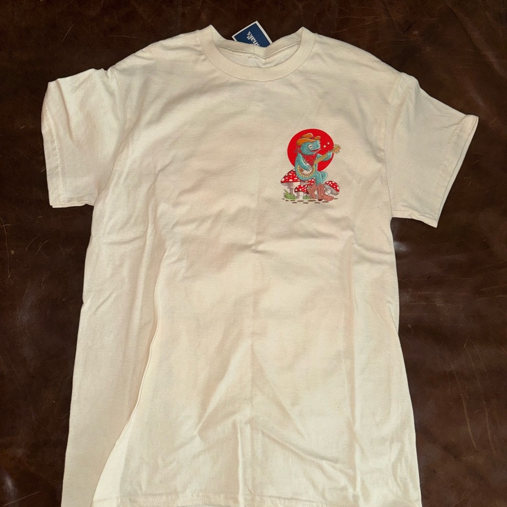 Country Toads Cream Graphic T-Shirt Size Small